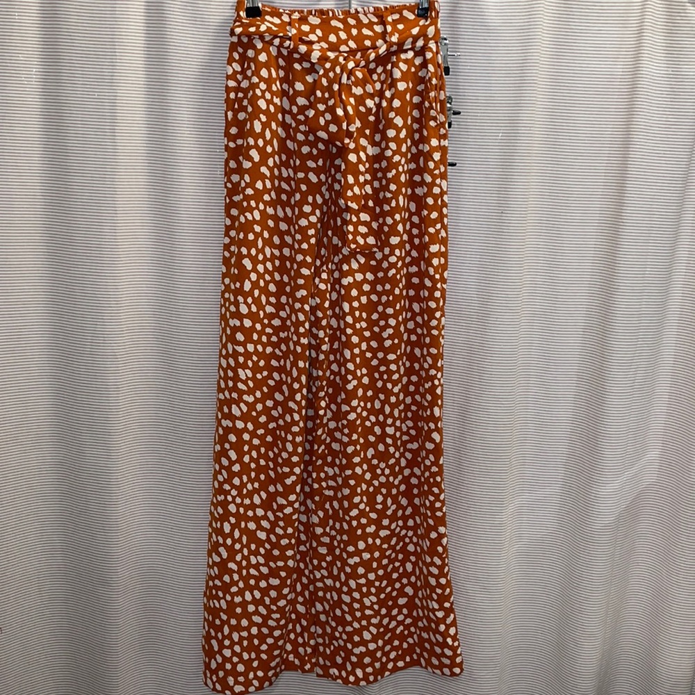 🎉 3 items for $20! Forever 21 Orange Cream Cheetah Wide Leg Pants